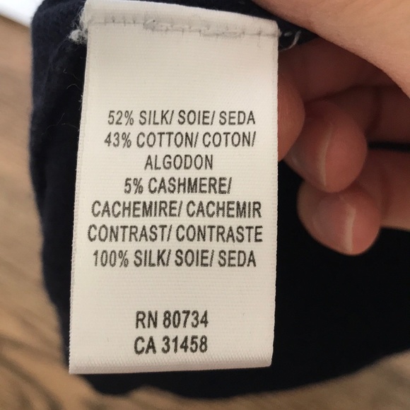BCBG MAXAXRIA silk blouse - Picture 4 of 4